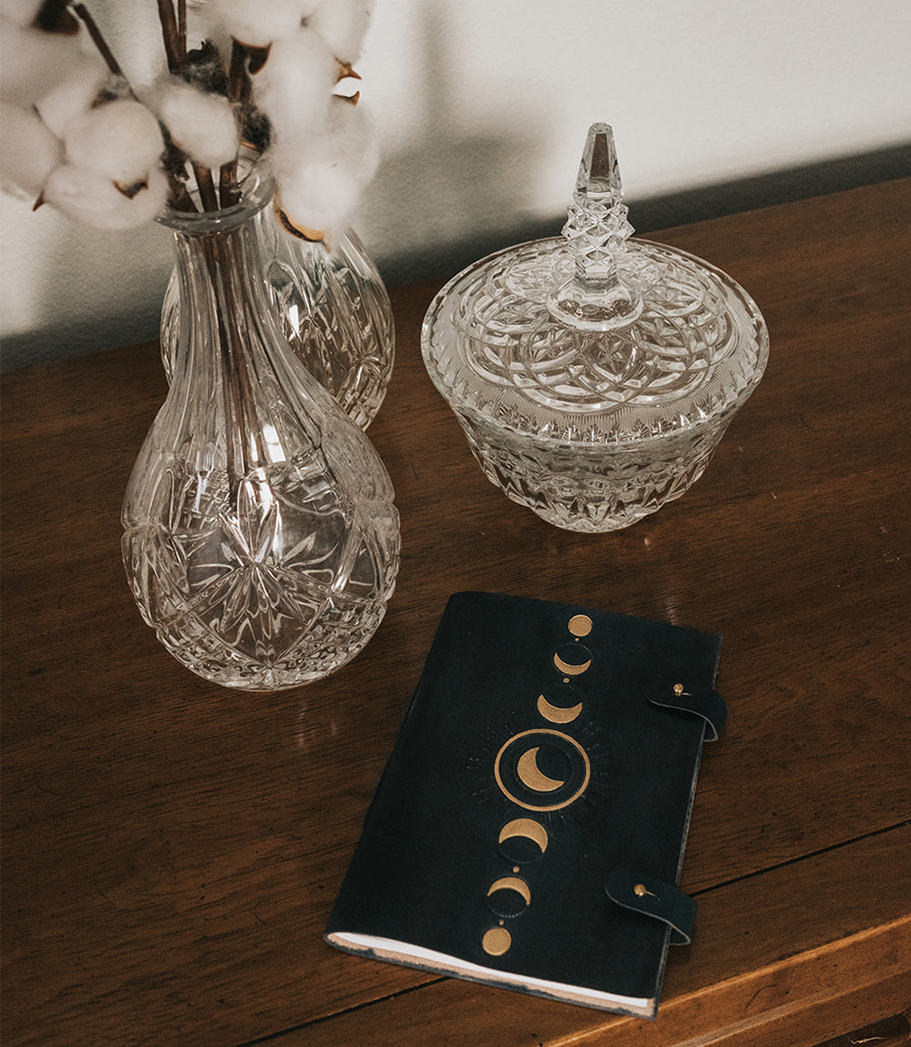 Indukala Moon Phase 5x7 Leather Journal