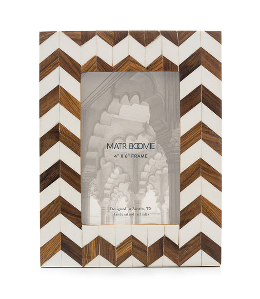 Rudra Storm 4x6 Brown & White Picture Frame - Carved Bone, Wood