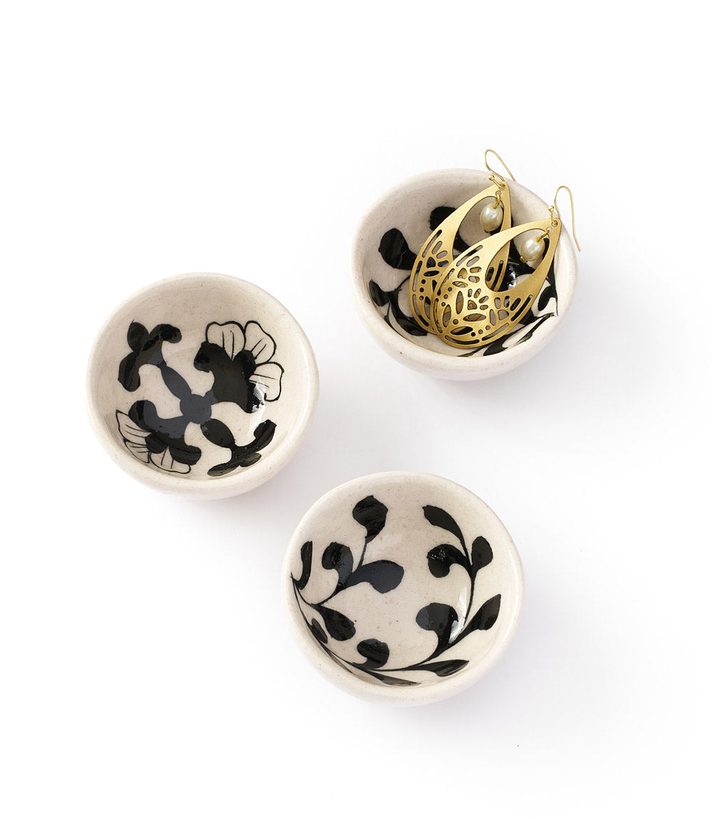 Lalita Ceramic Ring Dish - Black, White