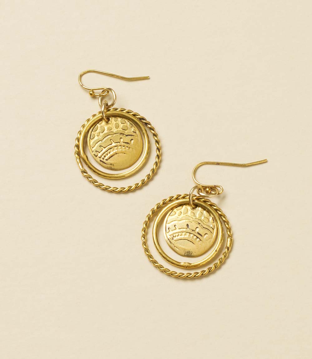 Yashi Embossed Ring Dangle Earring
