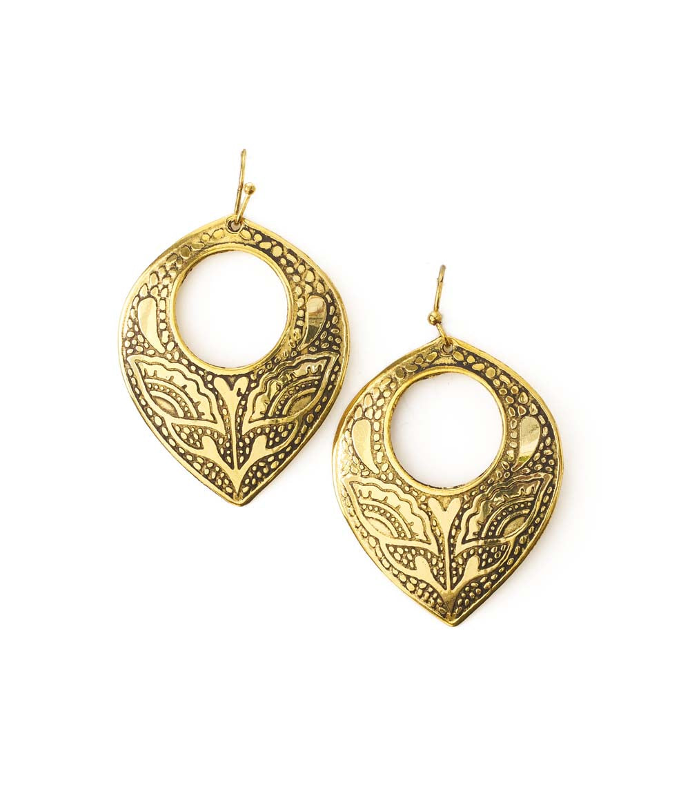 Yashi Embossed Statement Earring