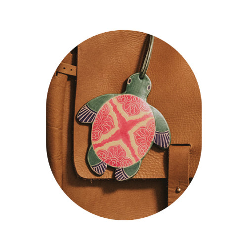 leather turtle luggage tag
