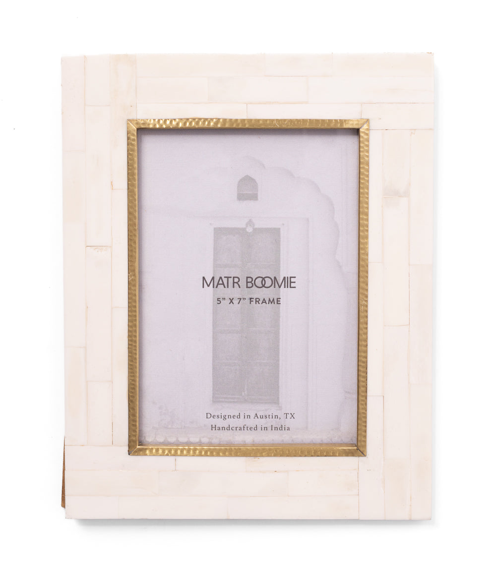 Mukhendu 5x7 Picture Frame - Bone, Brass Inner Edge