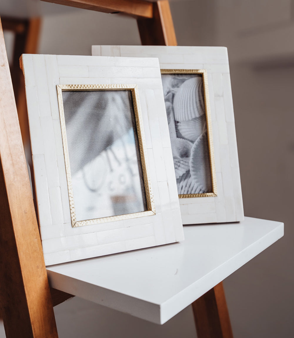 Mukhendu 4x6 Picture Frame - Bone, Brass Inner Edge